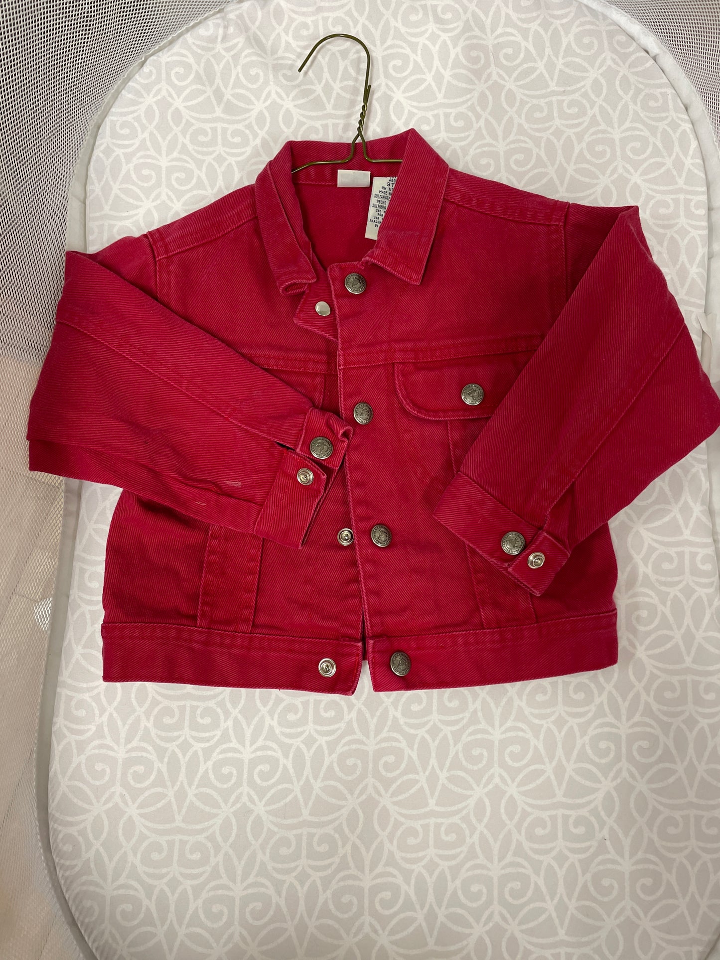 jean jacket (size: 3t)