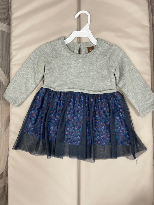 long sleeve dress (size: 6m)
