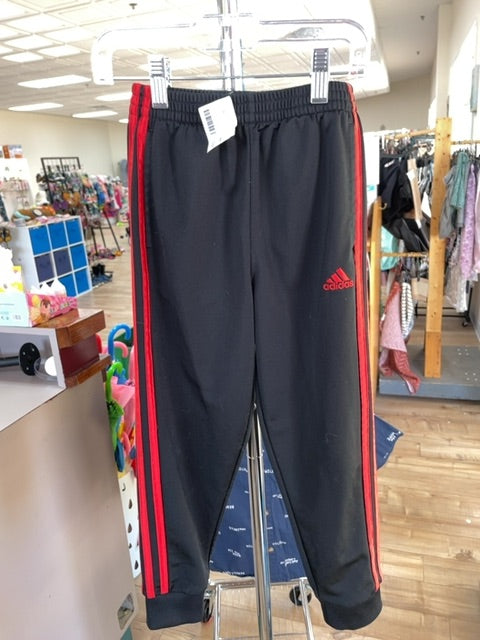 adidas jogger (size: 6t)