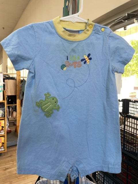 one-piece (size: 9m)