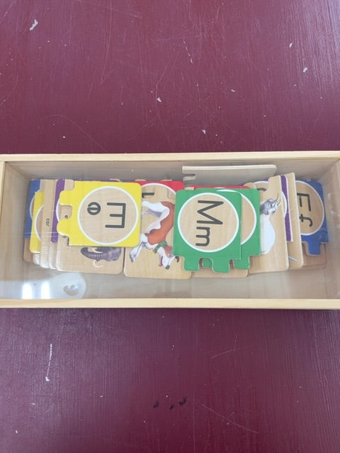 melissa  doug ABC puzzle